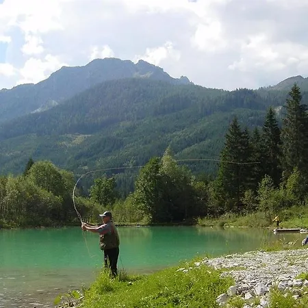 Appartementhaus Mira Monti アパート